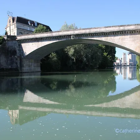 Le Relais De L'endormie Vendégház Nogent-sur-Seine